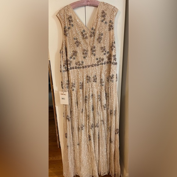 MAC DUGGAL #93575  Embellished Wrap Over Cap Sleeve A-Line Gown Size 24 NWT - Picture 5 of 12